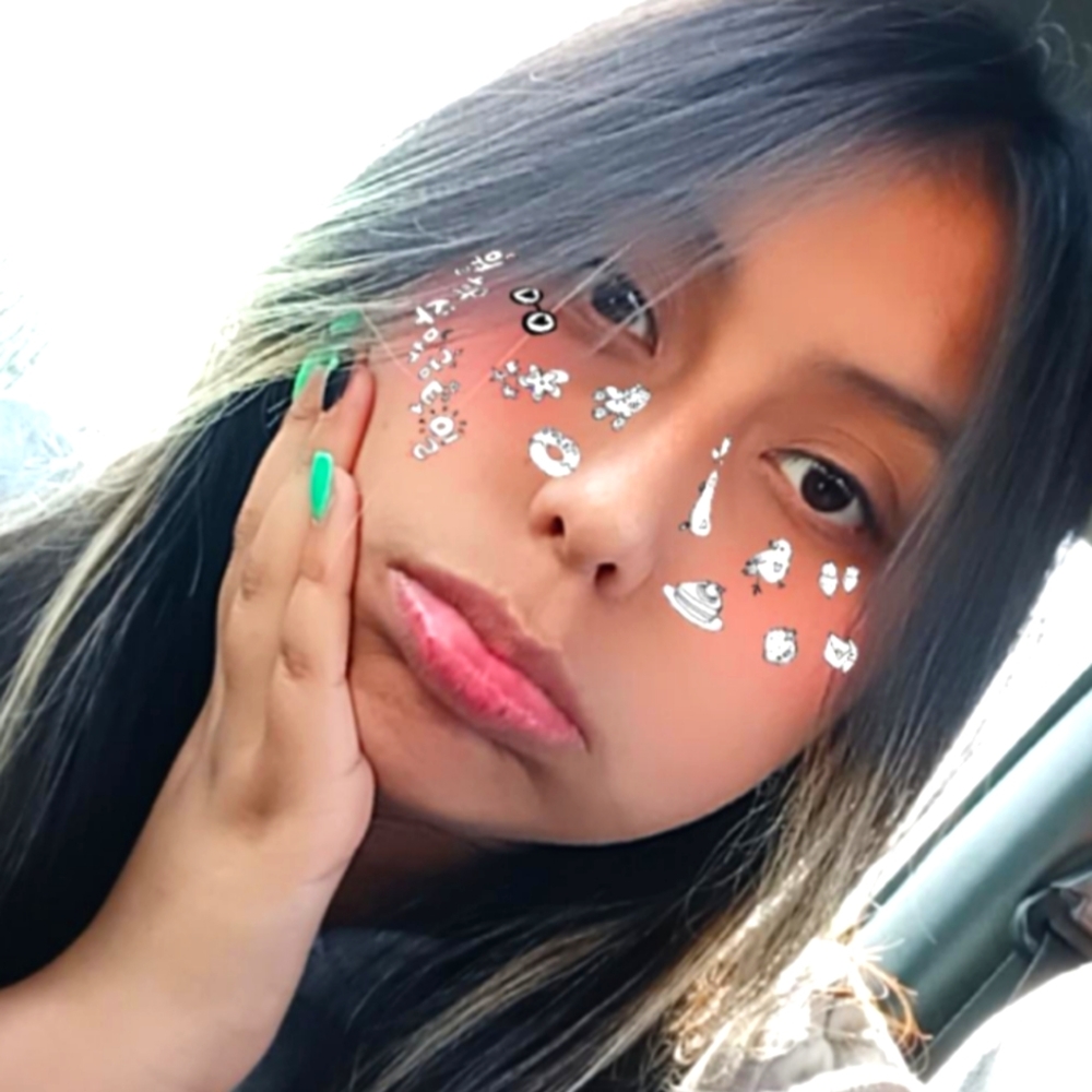 Meet your Posher, Yesenia